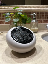 Cargar imagen en el visor de la galería, Calefactor termocerámico portátil
